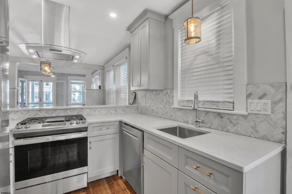 836 2nd St photo 33